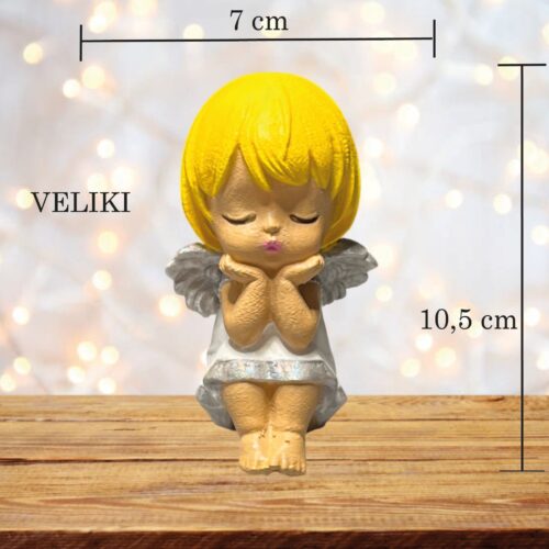 FIGURICA ZA TORTU ANĐEO SA SREBRNIM DETALJIMA