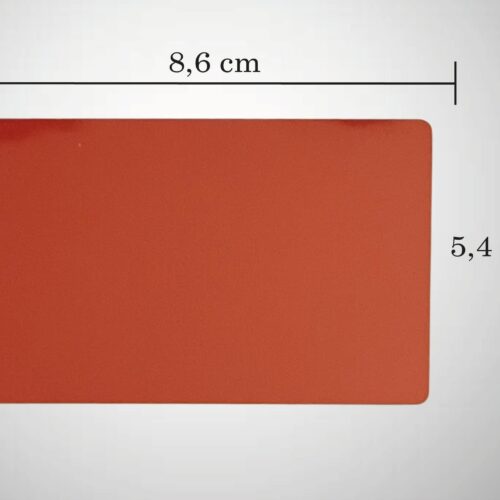 PERSONALIZIRANA GRAVURA NA ALUMINIJSKE VIZITKE – CRVENE