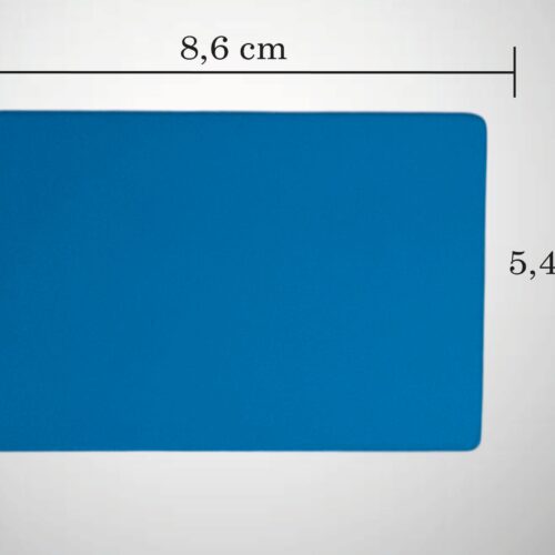 PERSONALIZIRANA GRAVURA NA ALUMINIJSKE VIZITKE – PLAVA