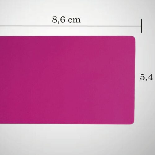 PERSONALIZIRANA GRAVURA NA ALUMINIJSKE VIZITKE – PINK