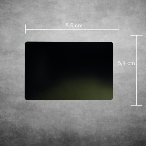 PERSONALIZIRANA GRAVURA NA ALUMINIJSKE VIZITKE – CRNA